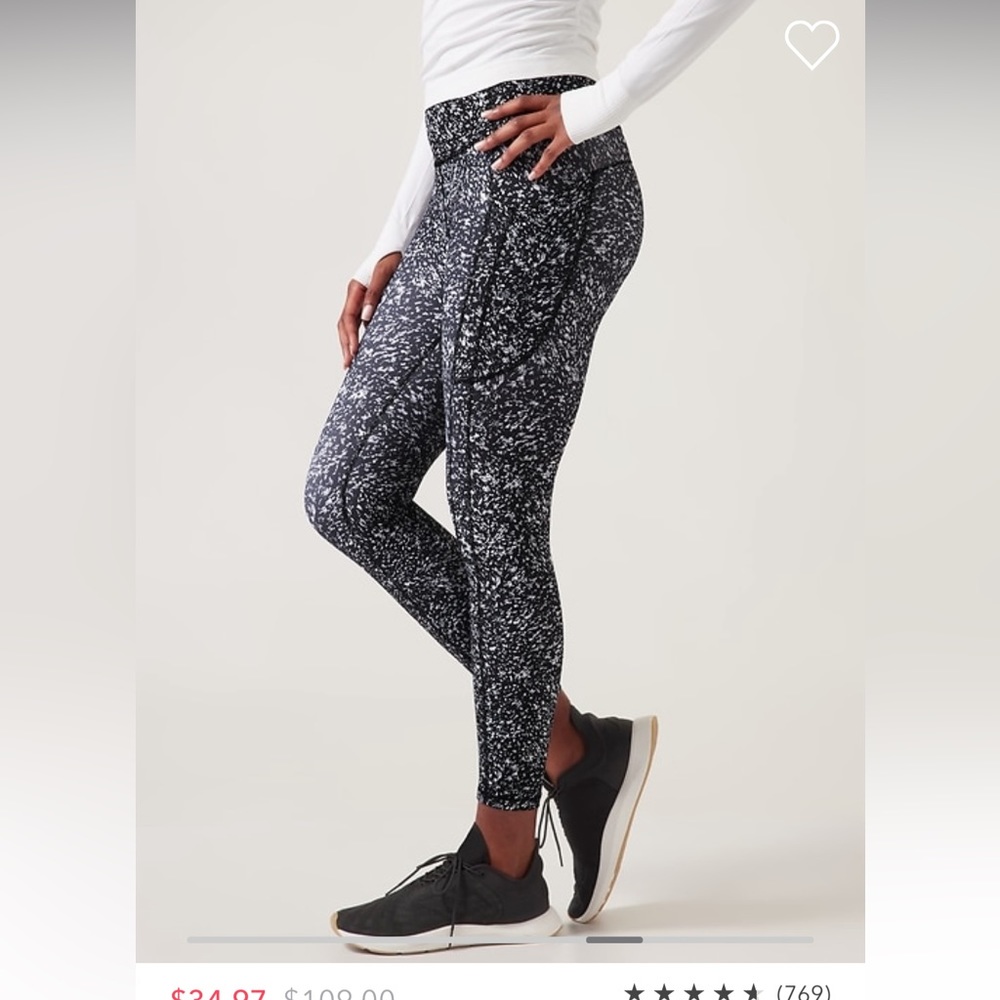 NWOT Athleta Ultimate Stash 7/8 Tight